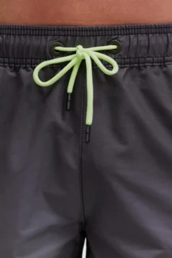 Beachshorts mit Farbverlauf und Print black / green olive