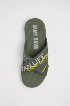 Beach Slipper mit Label Prints dusty green