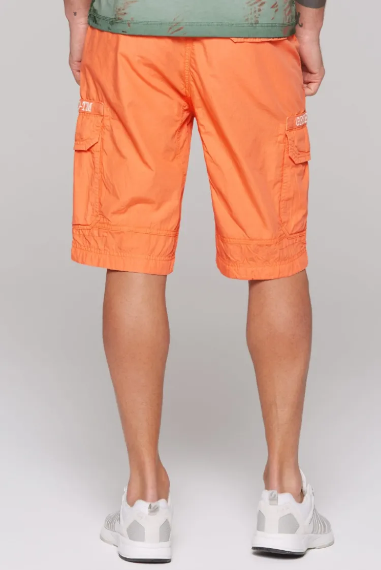 Cargo Shorts mit tonigen Tapes und Stickereien sunstone
