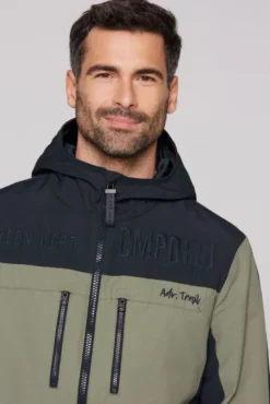 Funktionsjacke mit Kapuze und Colour-Blocking sage green