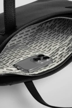 Henkeltasche mit Logo und Intarsia-Webriemen black