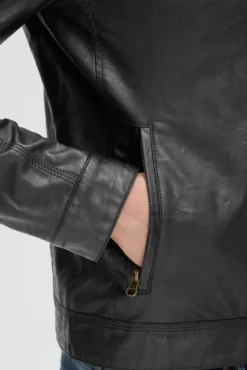Jacke aus Kunstleder mit abknöpfbarer Sweatkapuze black / black