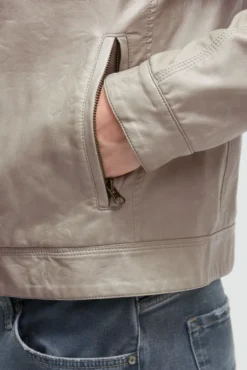Jacke aus Kunstleder mit abknöpfbarer Sweatkapuze dark ash