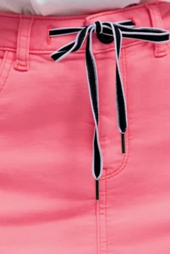 Kurzer Jeansrock AN:NE mit Print red neon