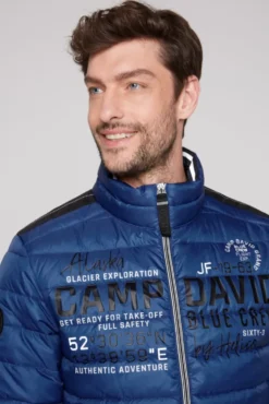 Leichte Steppjacke mit Logo Prints und Tapes flight blue