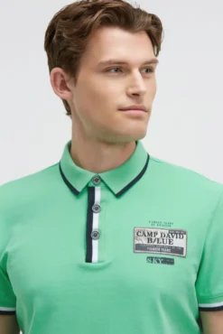 Pikee-Polo mit Prints und Patches flight green | S