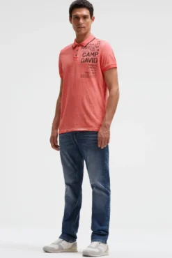 Poloshirt mit Vintage Prints wild salmon