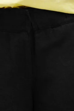 Shorts aus Leinen-Mix black