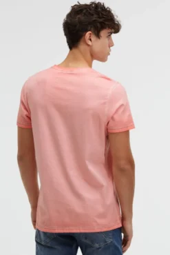 T-Shirt im Used Look mit Logo-Applikationen wild salmon | S