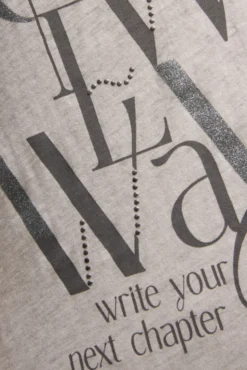 T-Shirt mit U-Boot-Ausschnitt und Artwork fresh grey