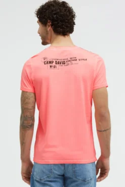 T-Shirt Oil Dyed mit Label Print neon flame
