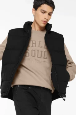 WA-LLY Puffer Vest black
