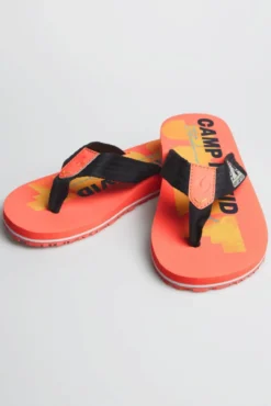 Zehensandale mit Surf Print neon flame